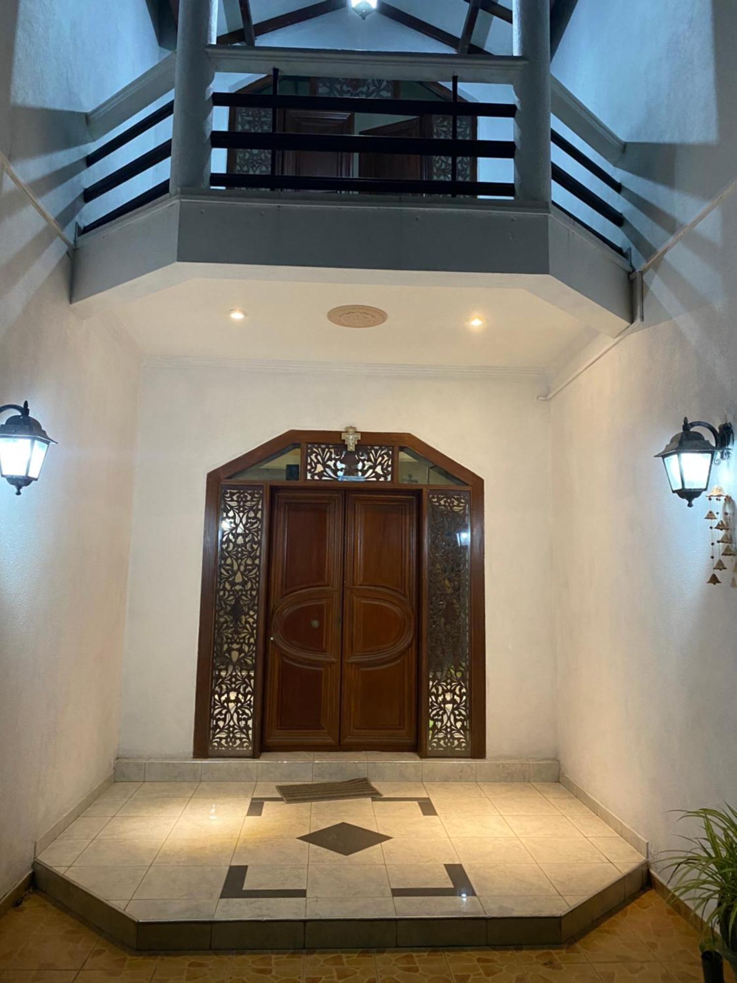 The Serene House Negombo Buitenkant foto
