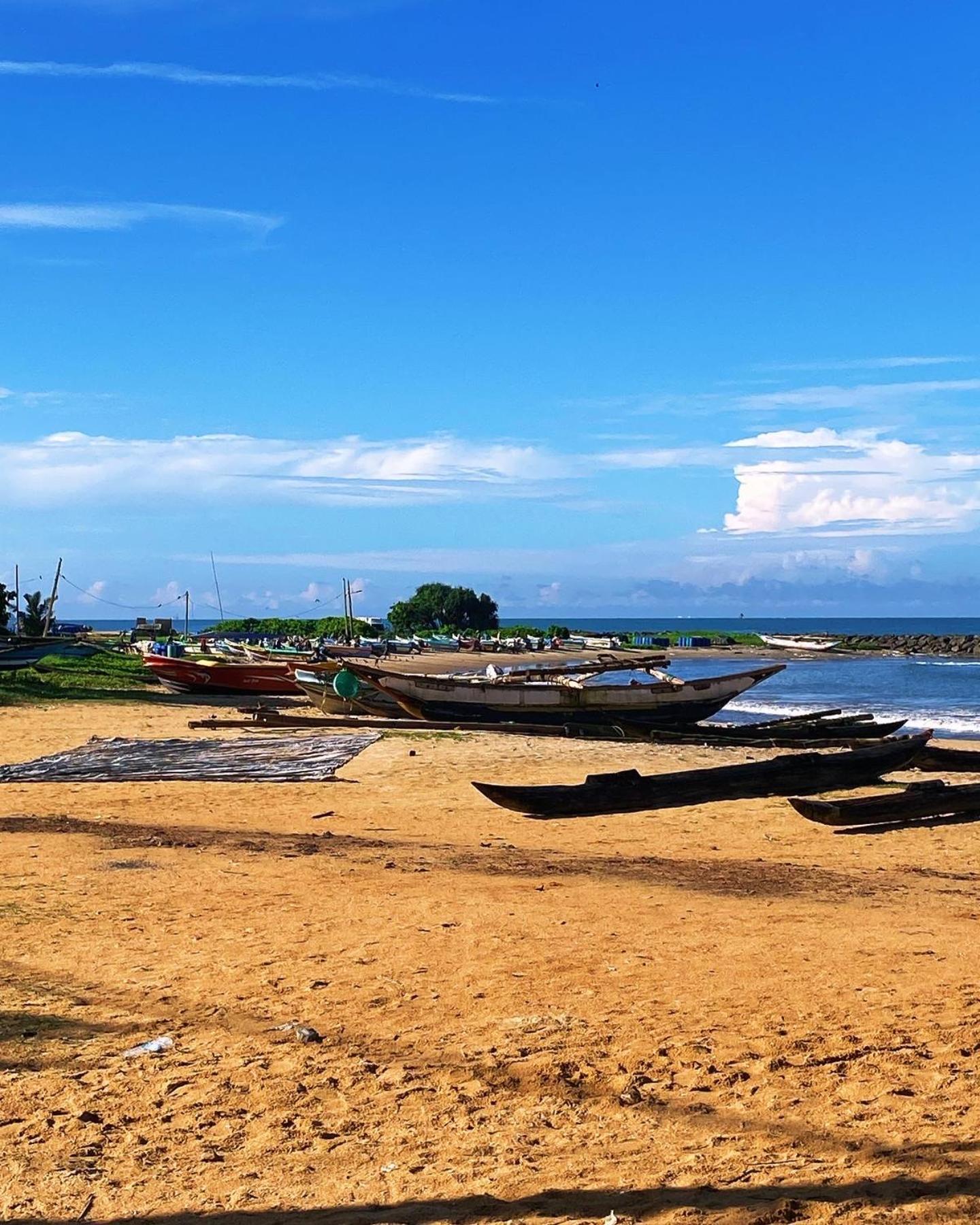 The Serene House Hotel Negombo Buitenkant foto